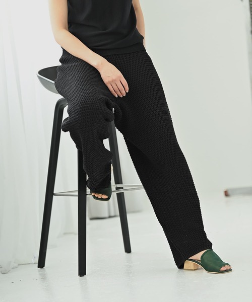 STYLE DELI(スタイルデリ)の「【BLK001】ストラクチャーリブワイドパンツ(スラックス・レディース・ブラック・FREE)」の4枚目の写真