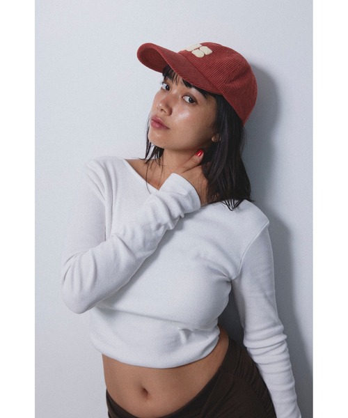 ALEXIA STAM(アリシアスタン)の「Corduroy Cap/ コーデュロイ ロゴキャップ(キャップ・レディース・ネイビー/レッド/ブラック/アイボリー・FREE)」の4枚目の写真