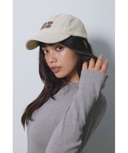ALEXIA STAM(アリシアスタン)の「Corduroy Cap/ コーデュロイ ロゴキャップ(キャップ・レディース・ネイビー/レッド/ブラック/アイボリー・FREE)」の2枚目の写真