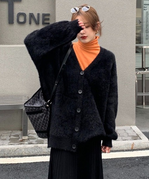 VIBGYOR(ヴィブジョー)の「フェザーニットカーディガン / ビッグシルエット 韓国 ふわふわ(CZ)(カーディガン/ボレロ・レディース・グレー/ホワイト/グリーン/アイボリー/ブラック・FREE)」の19枚目の写真