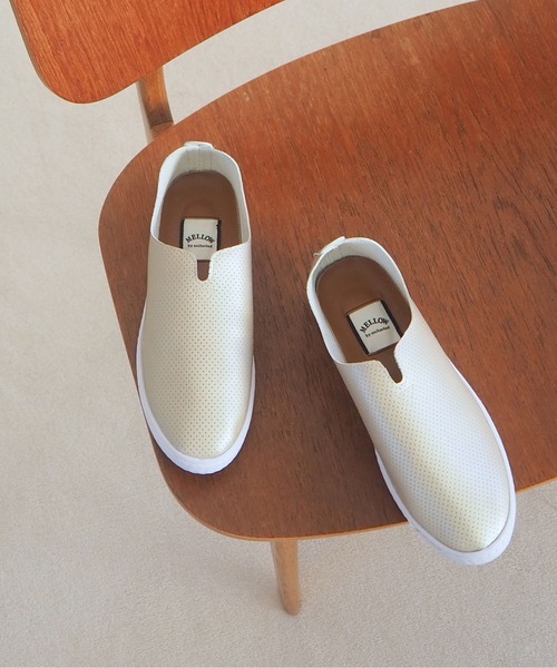 enchanted（エンチャンテッド）の「MELLOW【魔法の靴】パンチングメッシュソフトバブーシュ（スニーカー・レディース・ネイビー/プラチナム/ブラック/アイボリー/シルバー・22.5/23/23.5/24/24.5/25/25.5）」の5枚目の写真