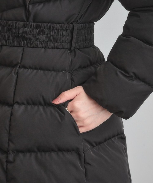 couture brooch（クチュールブローチ）の「【2WAY・ベルト付き】フードフェイクファー ミドル丈ダウンコート（ダウンジャケット/コート・レディース・アイボリー/ブラック・36/42/40/38）」の4枚目の写真