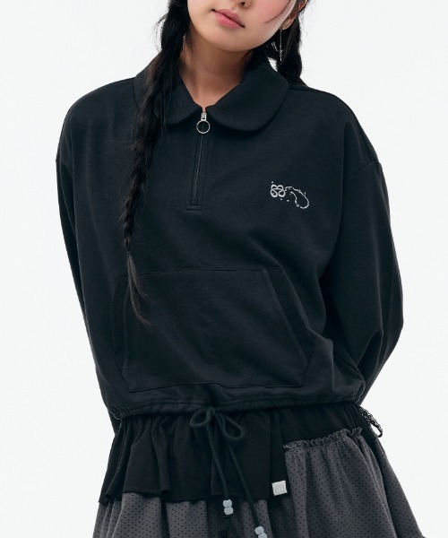 TUOMIO(トゥオミオ)の「【TUOMIO】ROUND COLLAR STRING TOP / 【トゥオミオ】ラウンドカラーストリングハーフジップスェット(スウェット・レディース・ブラック/グレー・S)」の3枚目の写真