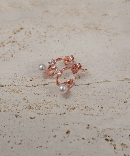 tunee(チュニー)の「【436580】クラシックパールピアス/ペア(RZ)(ピアス(両耳用)・レディース・ゴールド系2/ゴールド系1・FREE)」の8枚目の写真