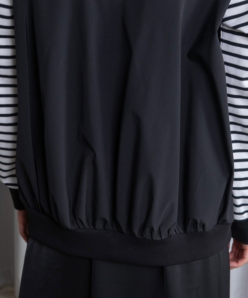 MARECHAL TERRE（マルシャルテル）の「ポケットデザインコンビネーショントップス（Tシャツ/カットソー・レディース・ブラック系その他/サンドベージュ/ホワイト系その他/ベージュ系その他/ブラック・MEDIUM）」の12枚目の写真