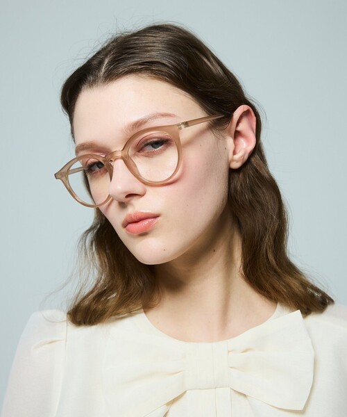 TOCCA(トッカ)の「GRACE IN LIGHT SUNGLASSES 調光レンズサングラス(サングラス・レディース・ベージュ系/ブラウン系・F)」の17枚目の写真