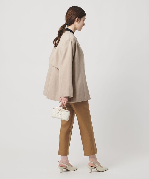 UNITED ARROWS(ユナイテッドアローズ)の「バック フレア ショート コート(その他アウター・レディース・オフホワイト/ブラック/ベージュ・38/36)」の6枚目の写真