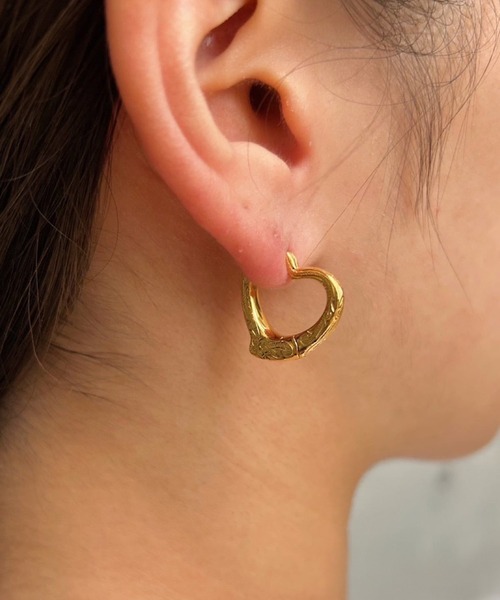 IRIEBEACH(アイリービーチ)の「Open Heart pierce/【ハワイアンジュエリー】【サージカルステンレス】【金属アレルギー対応】【IRIEBEACH / アイリービーチ】つけっぱなしOK(ピアス(片耳用)・レディース・シルバー/ゴールド/ピンク・FREE)」の8枚目の写真