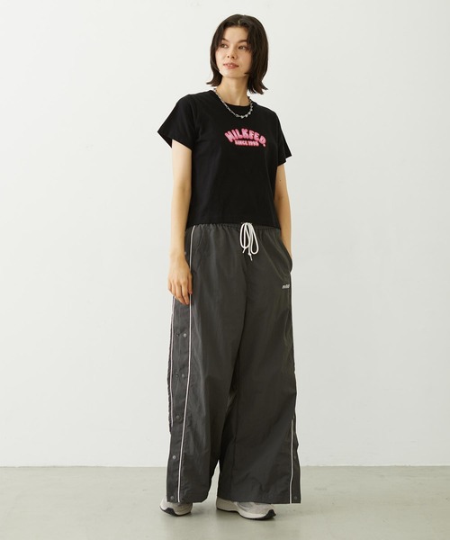 MILKFED.（ミルクフェド）の「CUTOUT LOGO TRACK PANTS（その他パンツ・レディース・ライトピンク/ブラック/チャコール・M/S）」の10枚目の写真