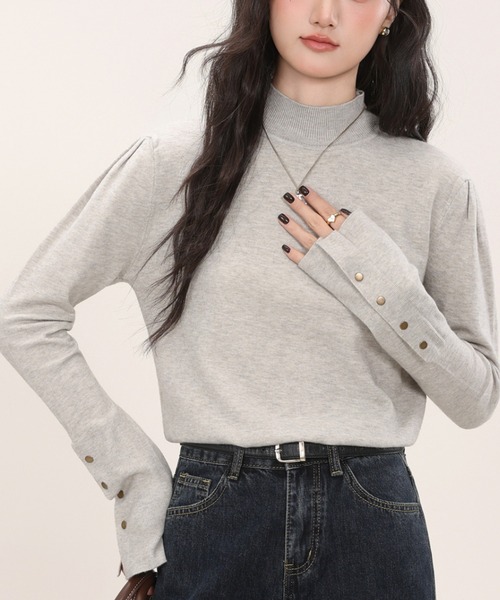 gossip!ロサンゼルス(ゴシップロサンゼルス)の「スリーブボタン モックネックカットソー(Tシャツ/カットソー・レディース・グレー/ブラック・FREE)」の9枚目の写真