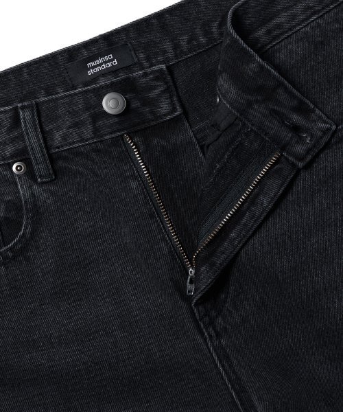 MUSINSA STANDARD（ムシンサスタンダード）の「スラッシュストレートデニムパンツ[ウォッシュドブラック]（デニムパンツ・メンズ・その他・26/27/28/29）」の5枚目の写真