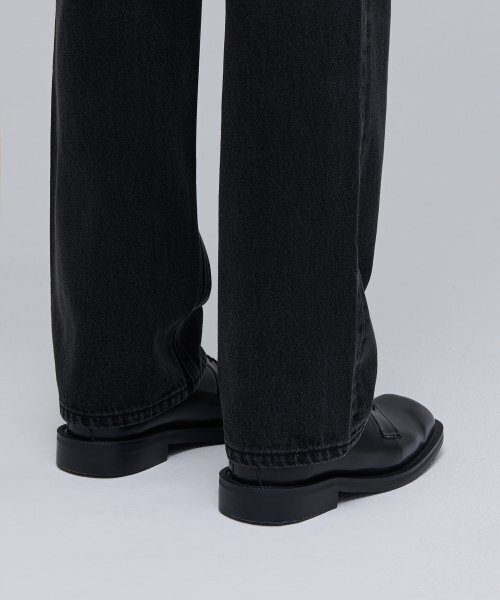 MUSINSA STANDARD（ムシンサスタンダード）の「スラッシュストレートデニムパンツ[ウォッシュドブラック]（デニムパンツ・メンズ・その他・26/27/28/29）」の9枚目の写真