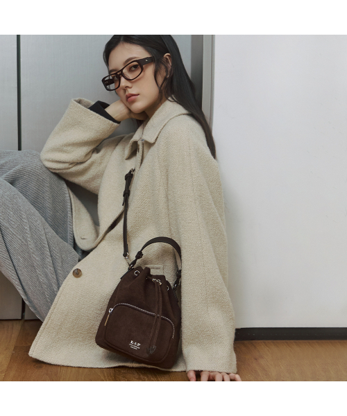 LAP(ラップ)の「アマンダ巾着スエードバッグ AR7AB803(トートバッグ・レディース・ダークブラウン/レオパード・FREE)」の3枚目の写真