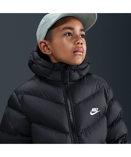 NIKE（ナイキ）の「ナイキ NIKE ナイキ YTH NSW TF ADP パファー ジャケット（ダウンジャケット/コート・キッズ・ブルーグレー/ブラック/ダークグリーン・130cm/140cm/150cm/160cm）」の10枚目の写真