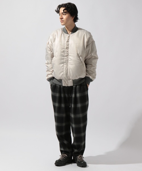 niko and...（ニコアンド）の「【NATOKii(ネイトゥーキー)】リバーシブルMA－1（MA-1・メンズ・グレー/ピンク・MEDIUM/LARGE）」の12枚目の写真