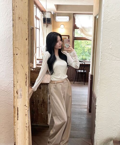 MONGDOL(モンドル)の「エッセンシャルストレートパンツベージュ MDPT051BEIGE(その他パンツ・レディース・その他・LARGE/MEDIUM/SMALL)」の8枚目の写真