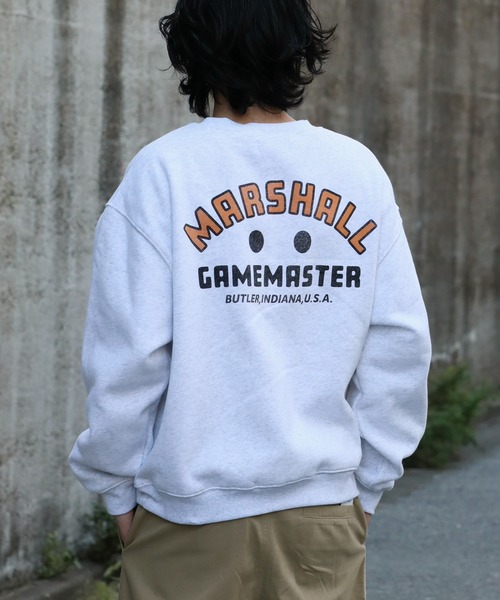 MARSHALL GAMEMASTER(マーシャルゲームマスター)の「【MARSHALL GAMEMASTER/マーシャル ゲームマスター】Classic Crest Logo Crewneck Sweat/クラシック クレスト ロゴ クルーネック スウェット(スウェット・メンズ・チャコールグレー/ブラック/アッシュグレー・XL/L/M)」の3枚目の写真