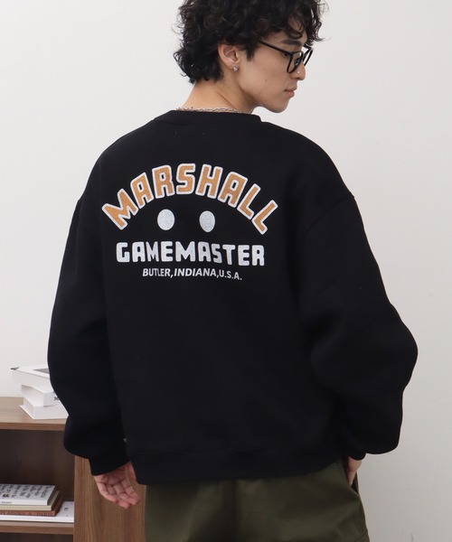 MARSHALL GAMEMASTER(マーシャルゲームマスター)の「【MARSHALL GAMEMASTER/マーシャル ゲームマスター】Classic Crest Logo Crewneck Sweat/クラシック クレスト ロゴ クルーネック スウェット(スウェット・メンズ・チャコールグレー/ブラック/アッシュグレー・XL/L/M)」の1枚目の写真