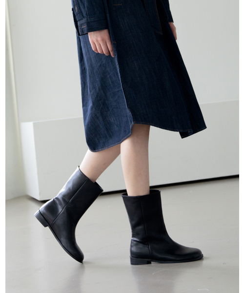 TAGTRAUME(タクトロイメ)の「エラスティックフラットミディブーツ - ブラック(ブーツ・レディース・その他・24.5cm/23cm/24cm)」の2枚目の写真