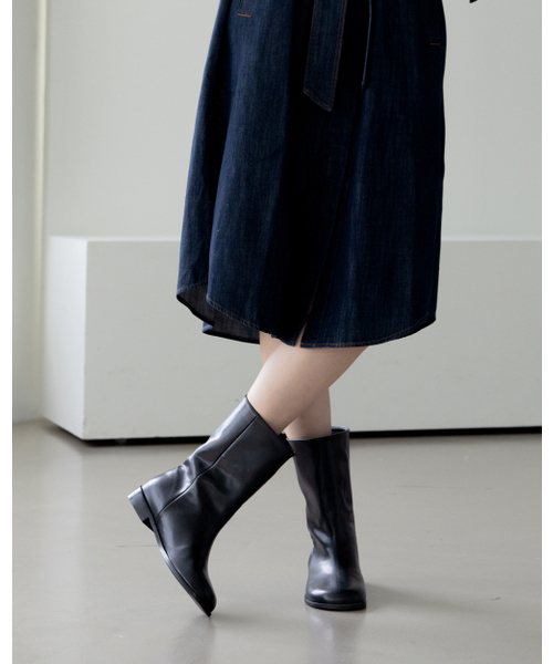 TAGTRAUME(タクトロイメ)の「エラスティックフラットミディブーツ - ブラック(ブーツ・レディース・その他・24.5cm/23cm/24cm)」の4枚目の写真
