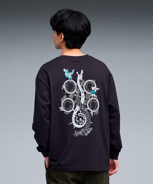 PUMA(プーマ)の「PUMA プーマ ユニセックス PUMA x モンスターハンターワイルズ 長袖 Tシャツ(Tシャツ/カットソー・メンズ・ホワイト/ブラック・X-SMALL/X-LARGE/SMALL/MEDIUM/LARGE)」の2枚目の写真