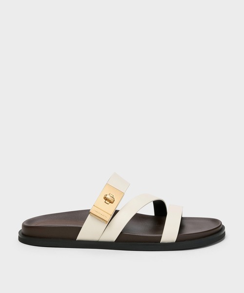 CHARLES & KEITH(チャールズ & キース)の「Aelin エイリン メタリックバックル ストラッピーサンダル(サンダル・レディース・ブラック/ライトブラウン/ホワイト・24.5cm/23.5cm/23cm/22.5cm/25.5cm/25cm)」の17枚目の写真