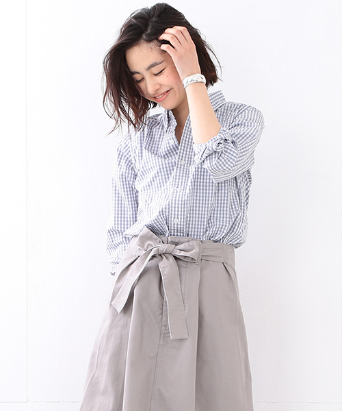 BEAMS BOY（ビームスボーイ）の「BEAMS BOY / ギンガム ボタンダウンシャツ（シャツ/ブラウス・レディース・ライトグレー/ブラック/レッド/ネイビー・ONE SIZE）」の3枚目の写真