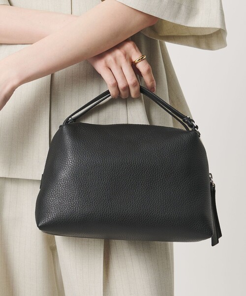 GIANNI CHIARINI(ジャンニ キアリーニ)の「<GIANNI CHIARINI>ALIFA M バッグ 26SS(ショルダーバッグ・レディース・ベージュ/ナチュラル/グレー系/ブラック・FREE)」の2枚目の写真
