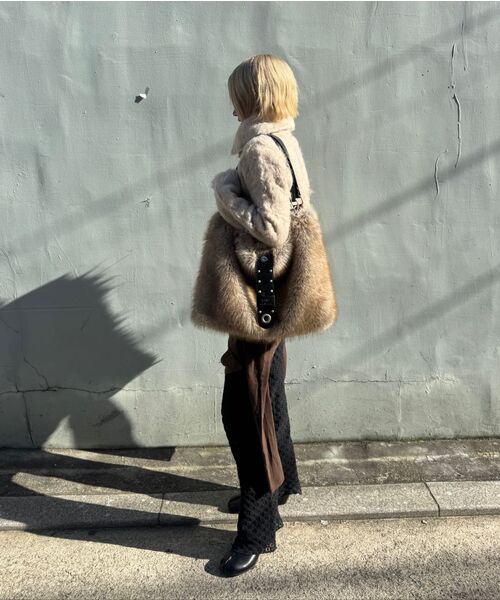 SAND MUSEUM（サンドミュージアム）の「FLAP HOBO BAG [Fur Brown]（ショルダーバッグ・レディース・その他・FREE）」の5枚目の写真