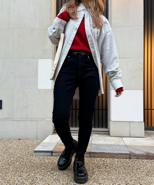 DOUBLE NAME（ダブルネーム）の「【S/M/Lサイズ展開！美脚シルエット！】MIXロック デニムスリムサルエルパンツ（デニムパンツ・レディース・ブラック系/インディゴブルー/サックスブルー・SMALL/LARGE/MEDIUM）」の10枚目の写真