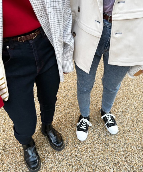 DOUBLE NAME（ダブルネーム）の「【S/M/Lサイズ展開！美脚シルエット！】MIXロック デニムスリムサルエルパンツ（デニムパンツ・レディース・ブラック系/インディゴブルー/サックスブルー・SMALL/LARGE/MEDIUM）」の15枚目の写真