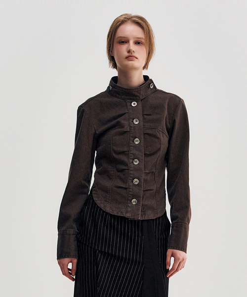 KIMZISU(キムジス)の「Button Up Tucked Jacket _ BROWN(デニムジャケット・レディース・ブラウン・S/M/L)」の2枚目の写真