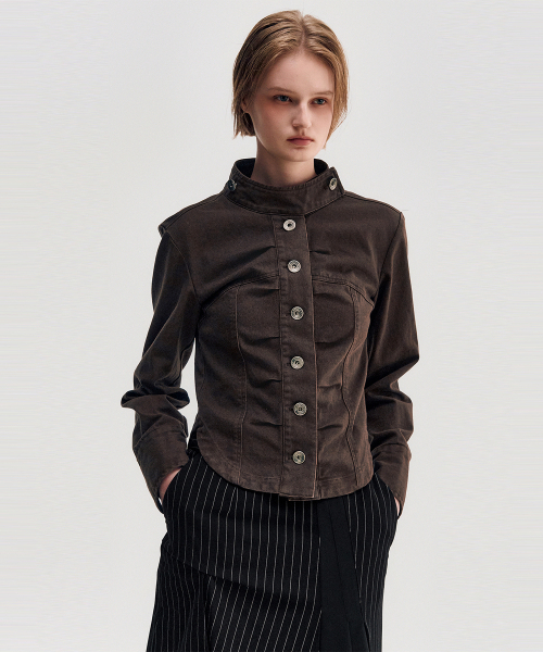 KIMZISU(キムジス)の「Button Up Tucked Jacket _ BROWN(デニムジャケット・レディース・ブラウン・S/M/L)」の4枚目の写真