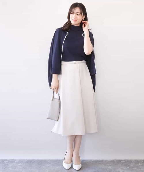 OFUON le MK(オフオンルエムケー)の「配色ラインアンサンブル(カーディガン&ニットプルオーバー)/UVカット/洗える/WEB限定サイズあり(アンサンブル・レディース・ネイビー/ベージュ/ライトピンク/ライトブルー・38/36)」の9枚目の写真
