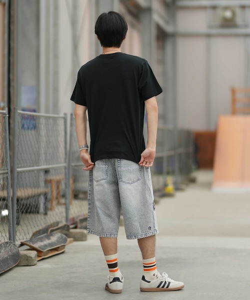 SANTA CRUZ(サンタクルーズ)の「SANTA CRUZ/サンタクルーズ 半袖 Tシャツ SNAKE BITE S/S TEE ムラサキ限定 502262406(Tシャツ/カットソー・メンズ・ブラック/ホワイト・L/M)」の14枚目の写真