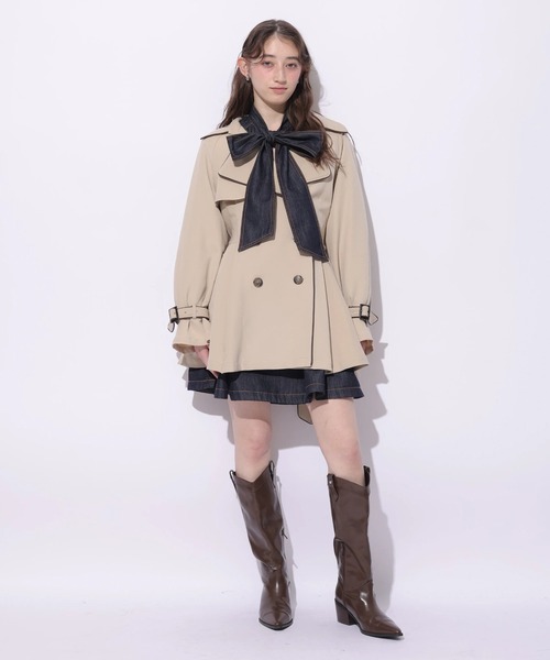 Rirandture（リランドチュール）の「バックフレアミドルトレンチコート（ダウンジャケット/コート・レディース・キャメル・2/1/0）」の7枚目の写真
