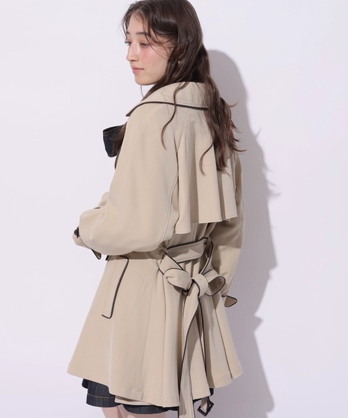 Rirandture（リランドチュール）の「バックフレアミドルトレンチコート（ダウンジャケット/コート・レディース・キャメル・2/1/0）」の11枚目の写真