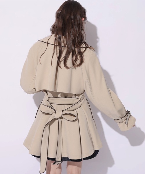 Rirandture（リランドチュール）の「バックフレアミドルトレンチコート（ダウンジャケット/コート・レディース・キャメル・2/1/0）」の14枚目の写真