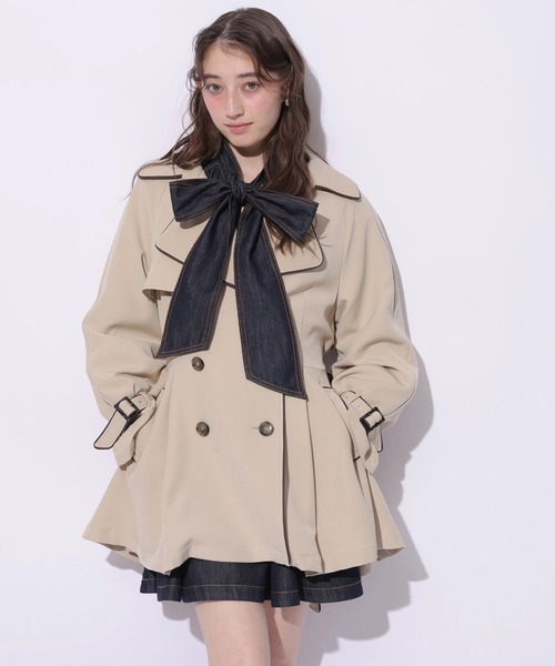 Rirandture（リランドチュール）の「バックフレアミドルトレンチコート（ダウンジャケット/コート・レディース・キャメル・2/1/0）」の8枚目の写真
