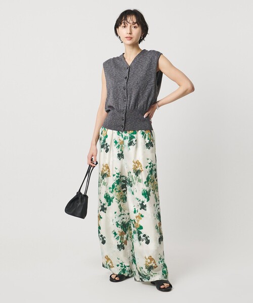 SACRA(サクラ)の「<SACRA>フローラプリント イージーパンツ(その他パンツ・レディース・ケリーグリーン・38/36)」の3枚目の写真