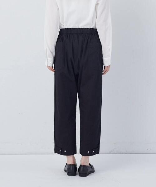 conges payes ADIEU TRISTESSE（コンジェ ペイエ アデュートリステス）の「【FAVE】サイドポケットクロップドイージーパンツ（その他パンツ・レディース・ブラック/ベージュ/ミント/インディゴブルー・38）」の19枚目の写真