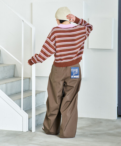 FREAK'S STORE(フリークスストア)の「FIT MAGIC マーベルト タックワイドパンツ/ウエストゴム(チノパンツ・レディース・ブラック/オフホワイト/キャメル/ブラウン・SMALL/MEDIUM)」の11枚目の写真