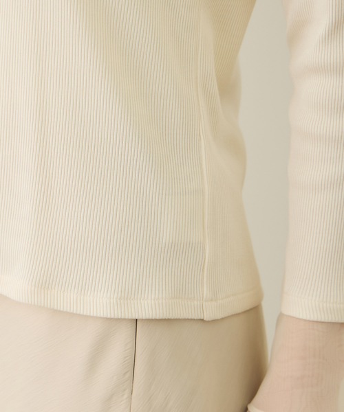 ROPE'（ロペ）の「シアーフレア袖ドッキングカットソー/イージーケア（Tシャツ/カットソー・レディース・ブラック/ホワイト・FREE）」の22枚目の写真