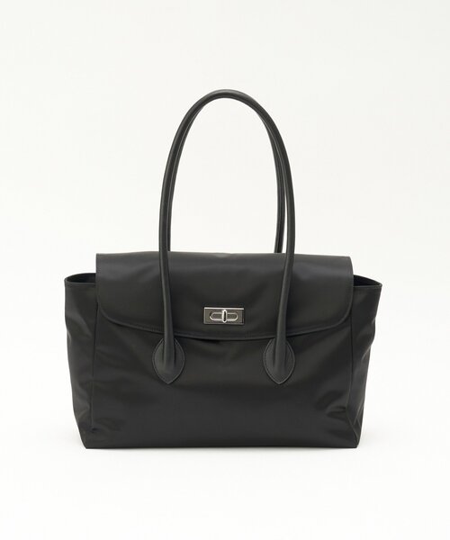 russet（ラシット）の「《@__serako.r__企画》クラウズナイロンフラップトートバッグ（トートバッグ・レディース・ブラック・FREE）」の17枚目の写真