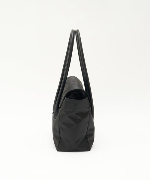 russet（ラシット）の「《@__serako.r__企画》クラウズナイロンフラップトートバッグ（トートバッグ・レディース・ブラック・FREE）」の19枚目の写真