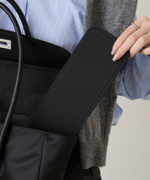 russet（ラシット）の「《@__serako.r__企画》クラウズナイロンフラップトートバッグ（トートバッグ・レディース・ブラック・FREE）」の6枚目の写真