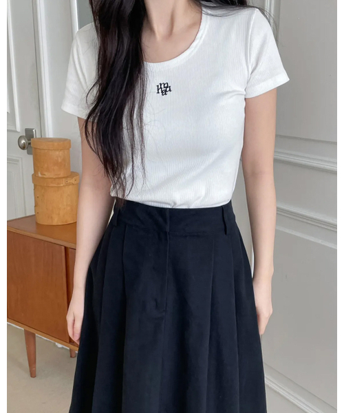 muahmuah（ムーアムーア）の「スティッチUネック半袖Tシャツ[4色]（Tシャツ/カットソー・レディース・グレー/アイボリー/ブラック/ネイビー・FREE）」の5枚目の写真
