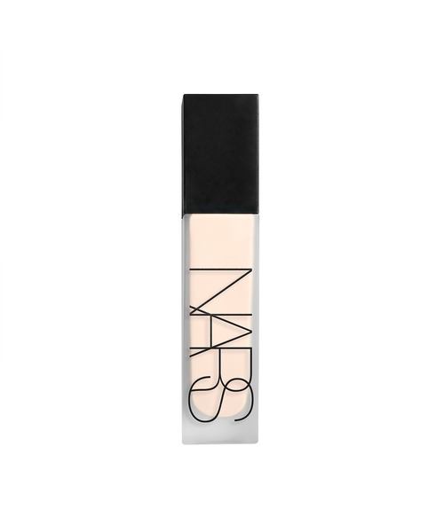 NARS（ナーズ）の「ナチュラル　ロングウェア　ファンデーション（ファンデーション・レディース・04794 VIENNA/04795 FIJI/04796 PUNJAB/04799 SANTA FE/04785 KAILASH/04782 SIBERIA/04783 YANGYANG/04784 OSLO/04787 GION/04789 GOBI/04806 BARCELONA/04786 YULONG/04788 MONT BLANC/04793 DEAUVILLE/04802 STROMBOLI・FREE）」の3枚目の写真