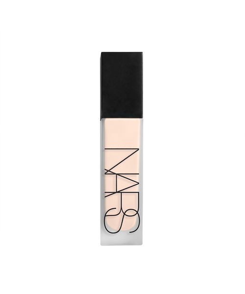 NARS（ナーズ）の「ナチュラル　ロングウェア　ファンデーション（ファンデーション・レディース・04794 VIENNA/04795 FIJI/04796 PUNJAB/04799 SANTA FE/04785 KAILASH/04782 SIBERIA/04783 YANGYANG/04784 OSLO/04787 GION/04789 GOBI/04806 BARCELONA/04786 YULONG/04788 MONT BLANC/04793 DEAUVILLE/04802 STROMBOLI・FREE）」の4枚目の写真