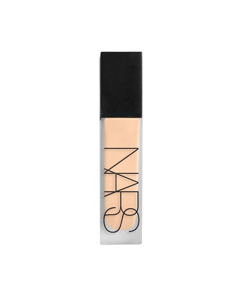 NARS（ナーズ）の「ナチュラル　ロングウェア　ファンデーション（ファンデーション・レディース・04794 VIENNA/04795 FIJI/04796 PUNJAB/04799 SANTA FE/04785 KAILASH/04782 SIBERIA/04783 YANGYANG/04784 OSLO/04787 GION/04789 GOBI/04806 BARCELONA/04786 YULONG/04788 MONT BLANC/04793 DEAUVILLE/04802 STROMBOLI・FREE）」の10枚目の写真